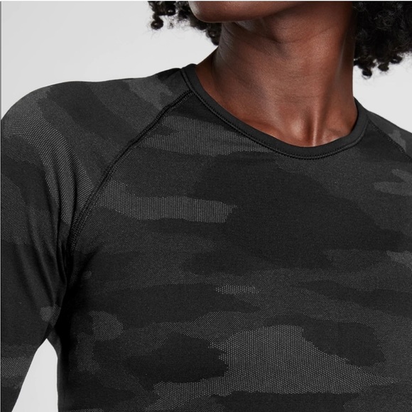ATHLETA black camo Speedlight long sleeve top - Picture 3 of 5